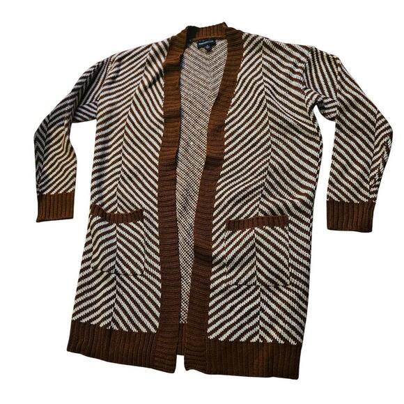 Fortune + Ivy Chevron Cardigan Brown/White Size Small - Picture 1 of 6